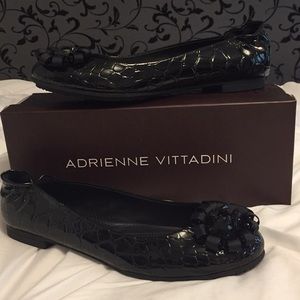 Size 8 1/2 Women's Adrienne Vittadini black flats.